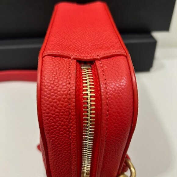 Chanel Red Quilted Caviar Leather Chic Affinity Belt Bag - Picture 5 of 16